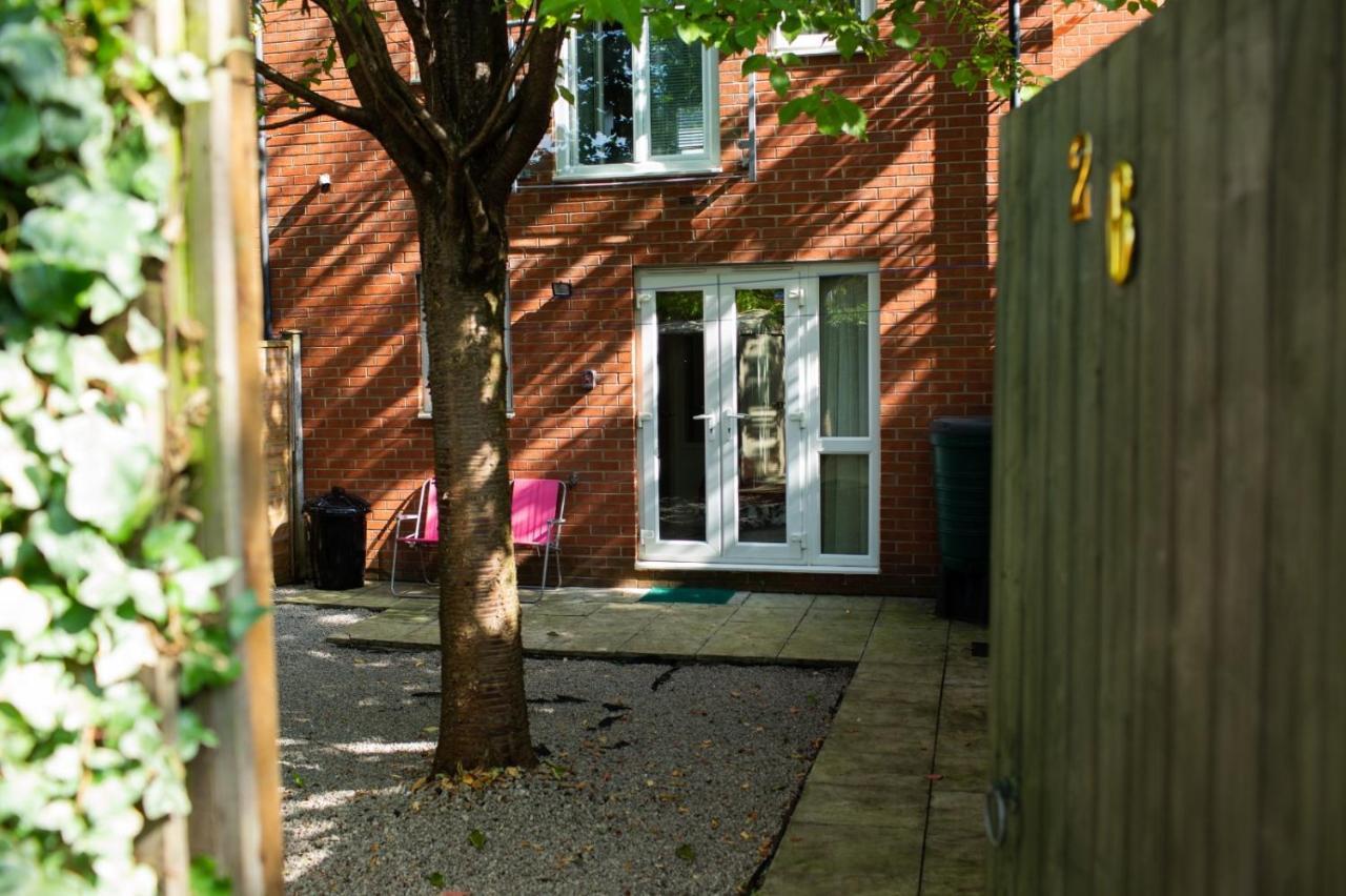 Alban Townhouse Apartment Manchester Exterior photo