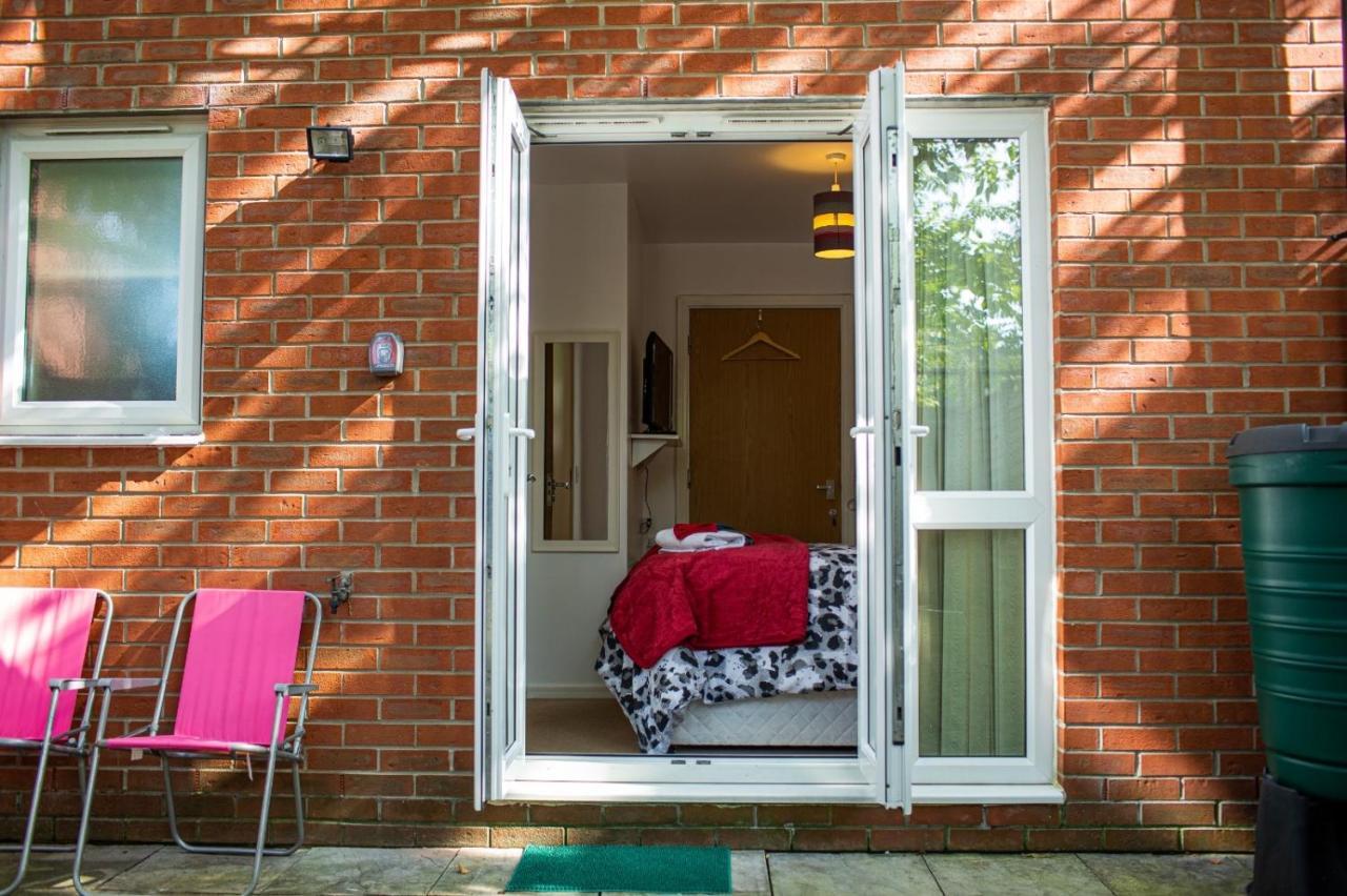 Alban Townhouse Apartment Manchester Exterior photo